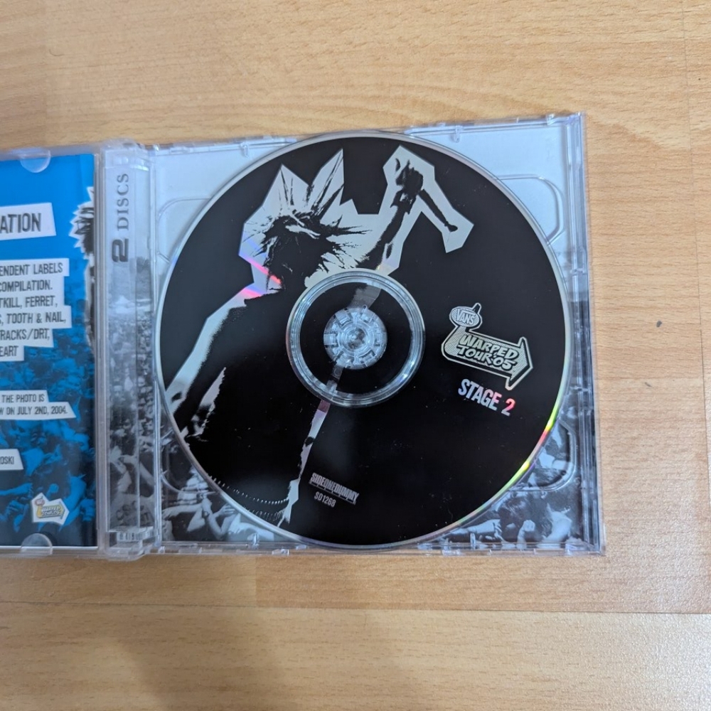 Vans Warped Tour '05 CD - Blue and Black - Picture 2 of 5